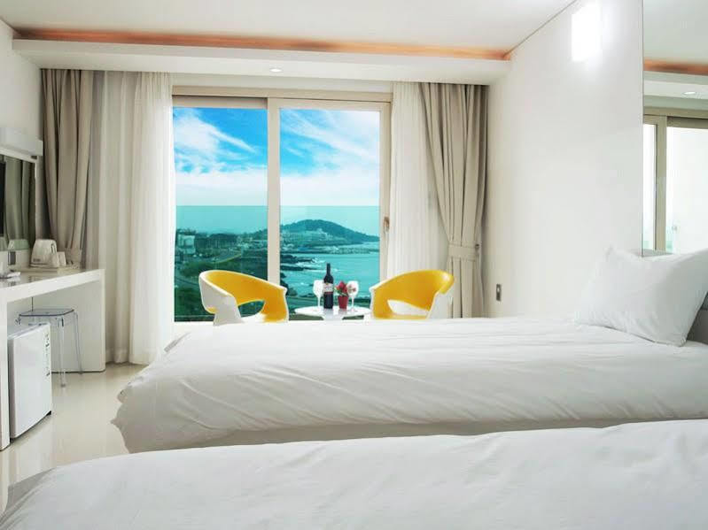 Hotel Ciel Bleu Jeju Exterior photo